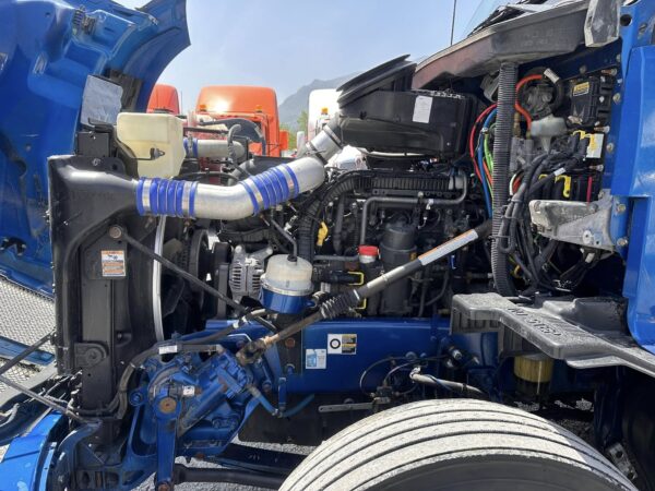 Kenworth T680 Aerocab. Año 2017 - Image 8