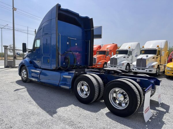 Kenworth T680 Aerocab. Año 2017 - Image 10