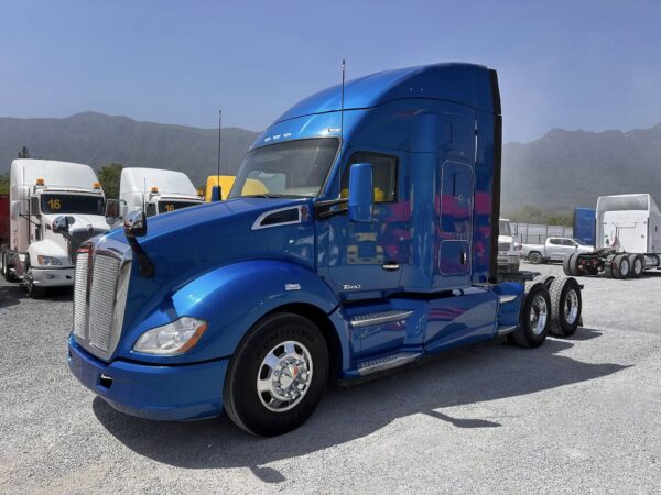 Kenworth T680 Aerocab. Año 2017 - Image 12