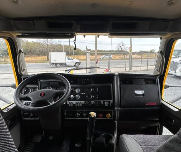 Kenworth T660 Aerocab. Año 2016 - Image 9