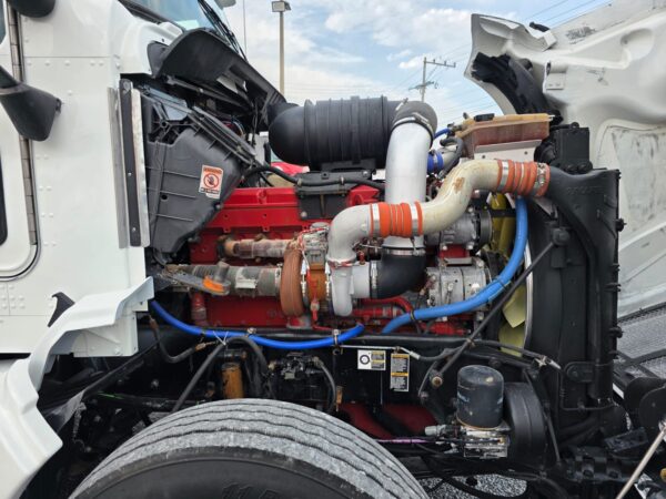 Kenworth T660 Aerocab - Image 5